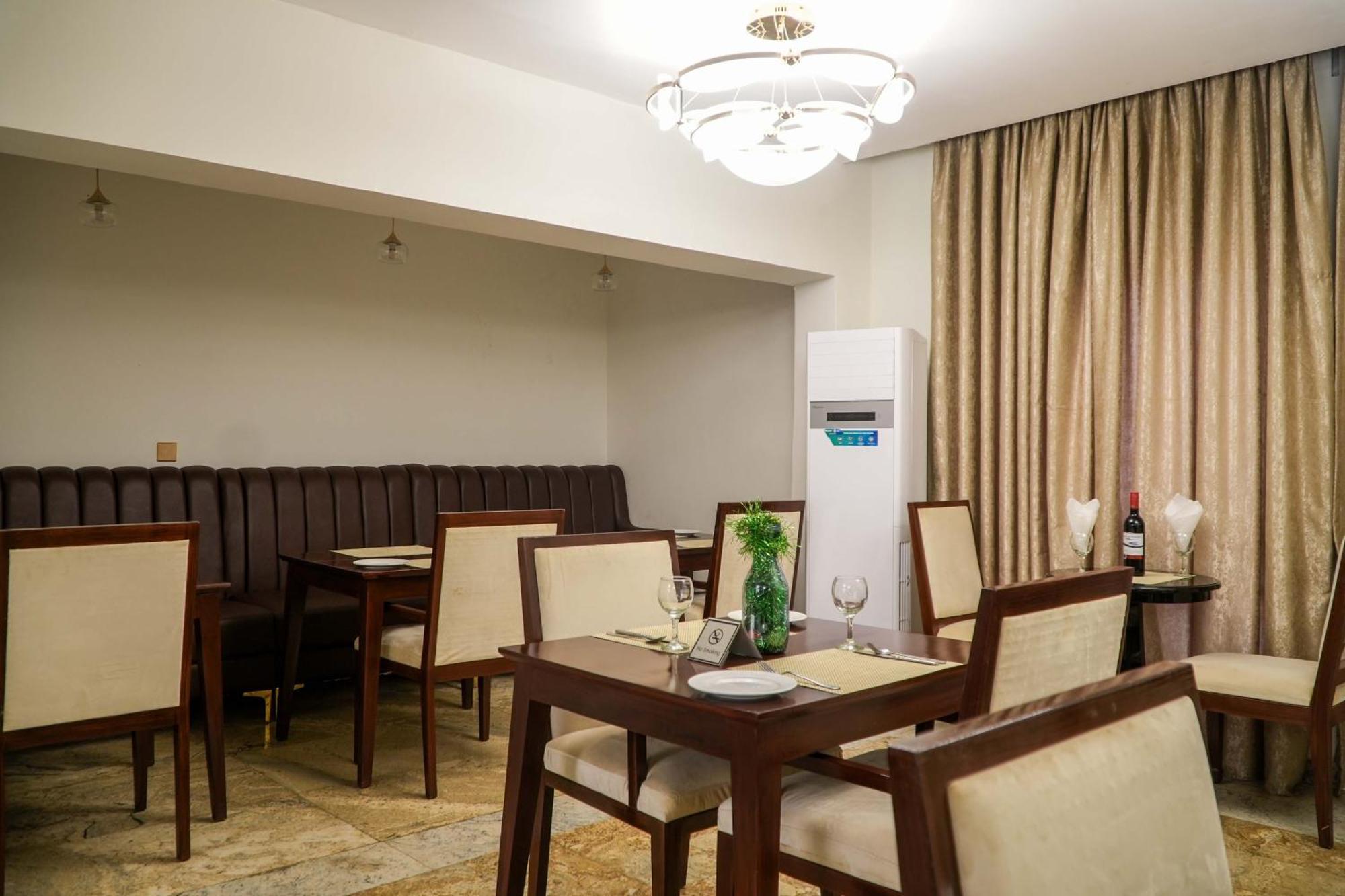 Amor Hotels Abuja Luaran gambar