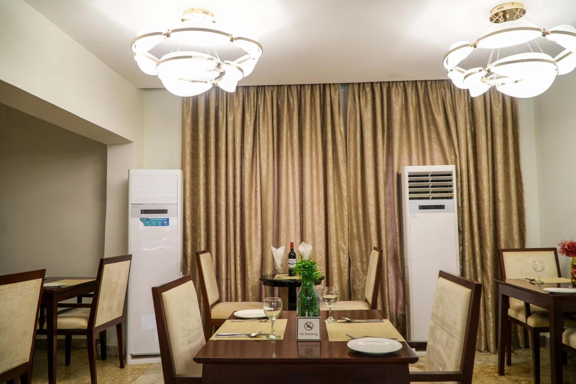 Amor Hotels Abuja Luaran gambar
