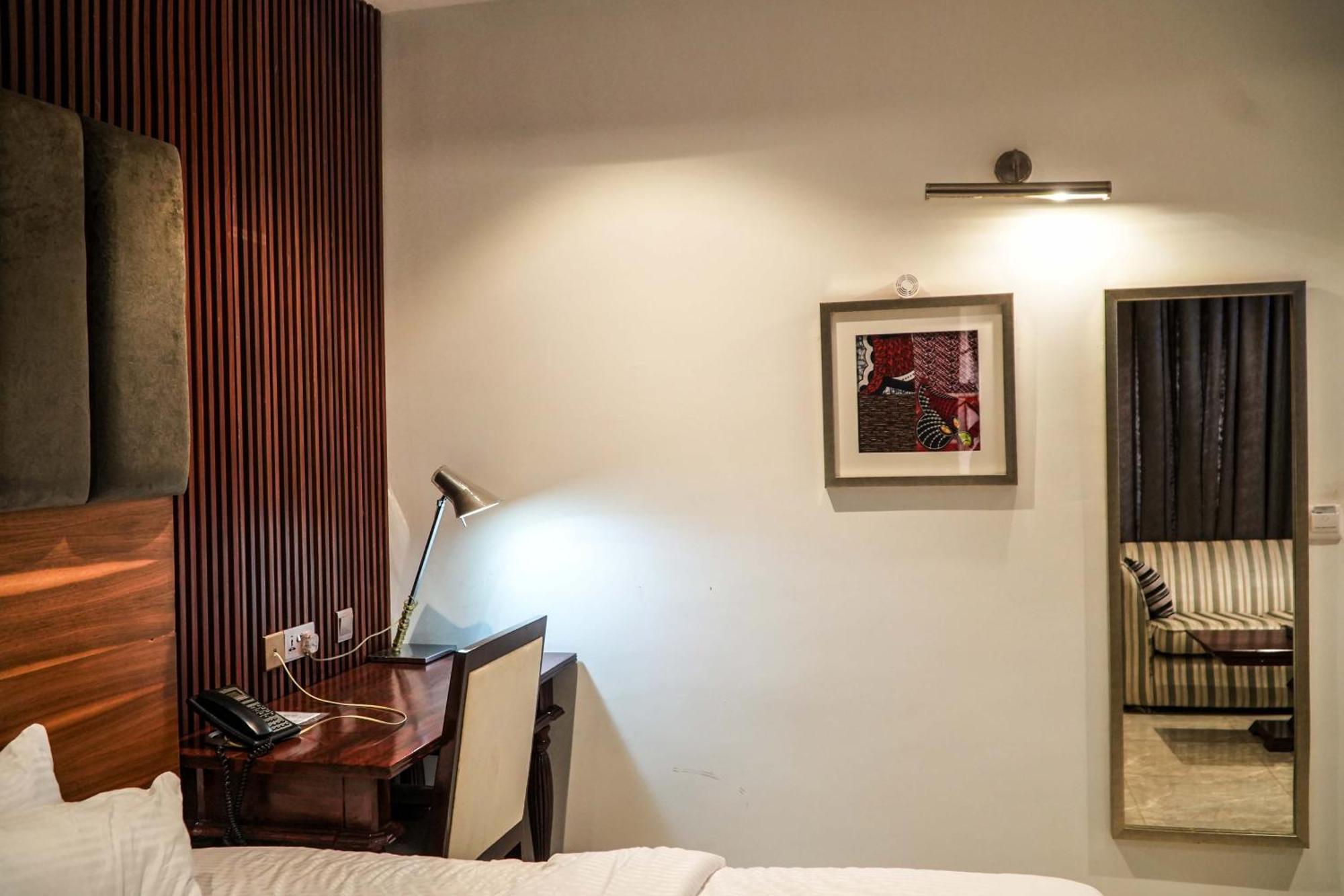 Amor Hotels Abuja Luaran gambar