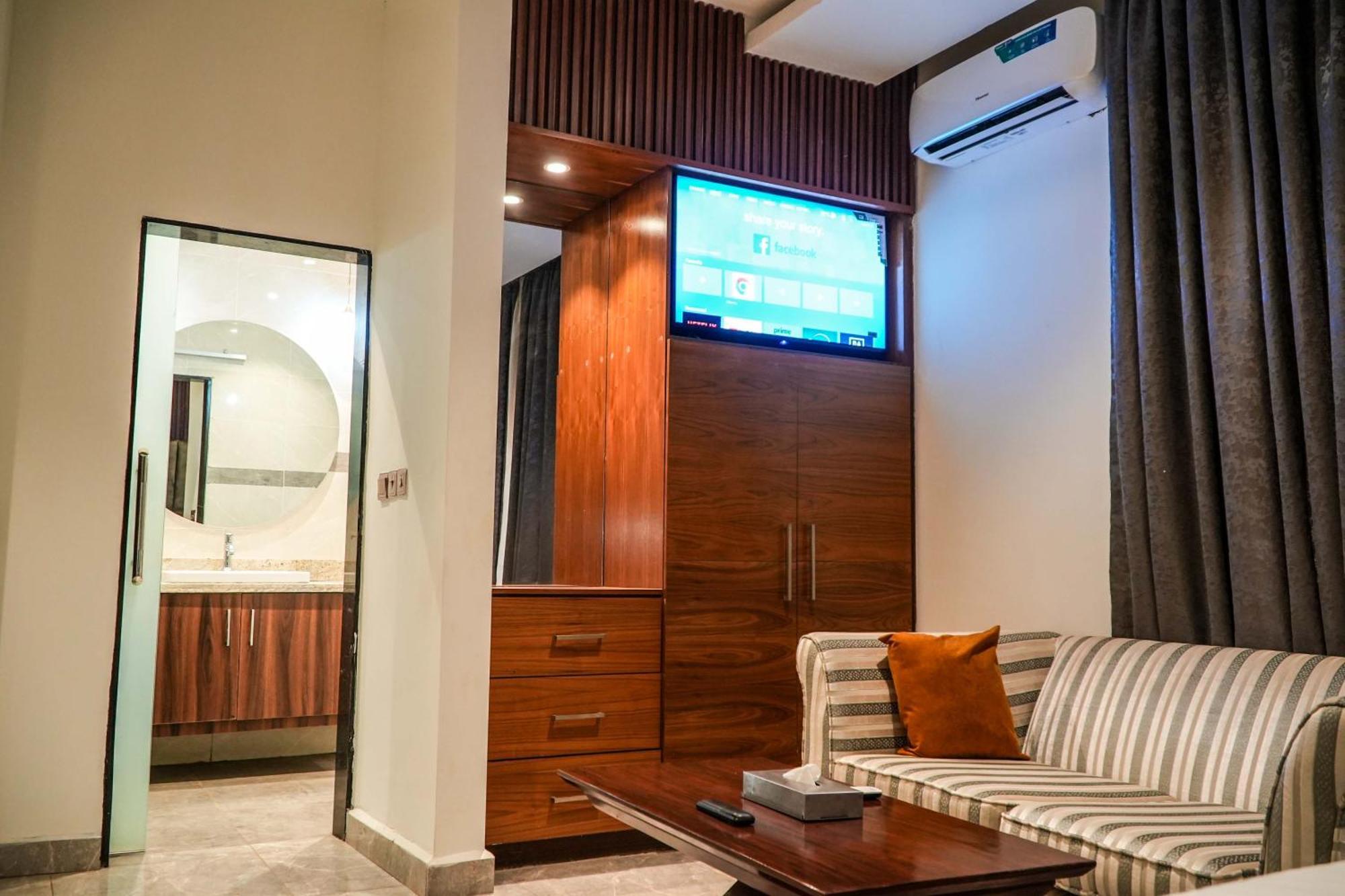 Amor Hotels Abuja Luaran gambar